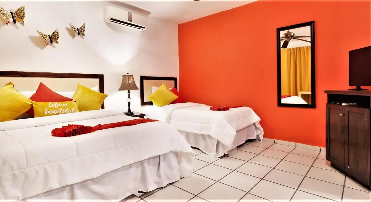 Posada Mariposa Boutique Hotel - 5Th Avenue Плая-дель-Кармен