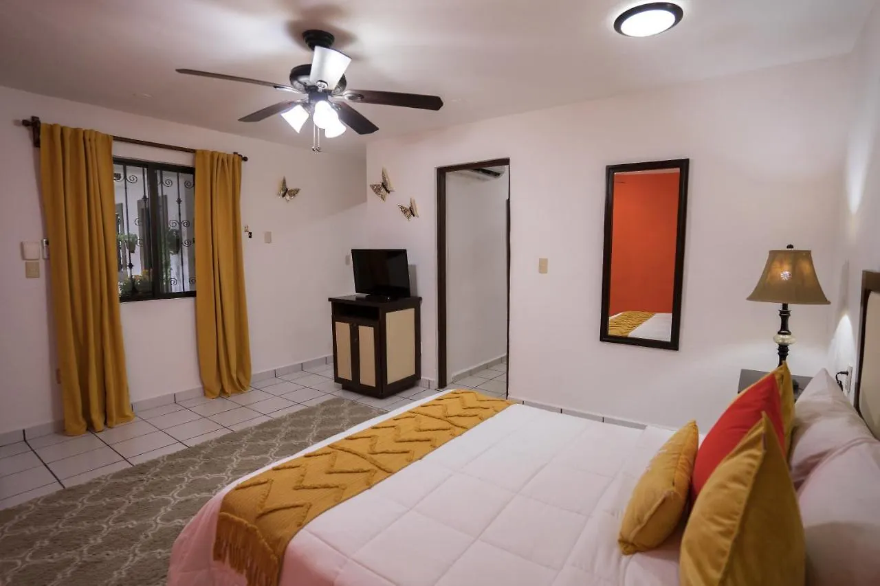 Posada Mariposa Boutique Hotel - 5Th Avenue Плая-дель-Кармен