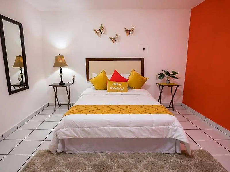 Posada Mariposa Boutique Hotel - 5Th Avenue Плая-дель-Кармен